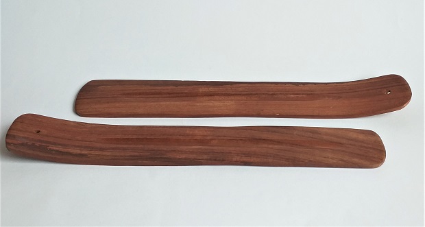 Stojánek na vonné tyčinky - lyže - hladká